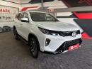 Thumbnail Toyota Fortuner 2.4GD-6 manual