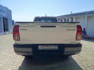 Toyota Hilux 2.4GD-6 4x4 SR - Image 5