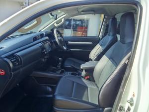 Toyota Hilux 2.4GD-6 4x4 SR - Image 7