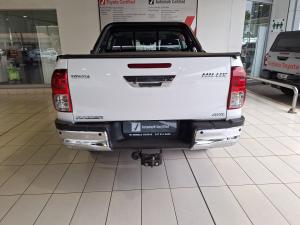 Toyota Hilux 2.4GD-6 double cab 4x4 Raider auto - Image 5
