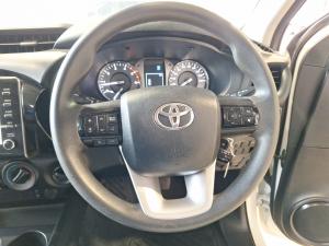 Toyota Hilux 2.4GD-6 double cab 4x4 Raider auto - Image 8
