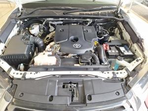 Toyota Hilux 2.4GD-6 double cab 4x4 Raider auto - Image 15