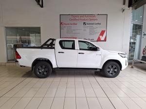 Toyota Hilux 2.4GD-6 double cab 4x4 Raider auto - Image 3