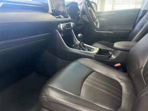 Toyota RAV4 2.0 GX - Image 7