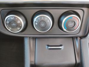 Toyota Corolla 1.6 Prestige - Image 15