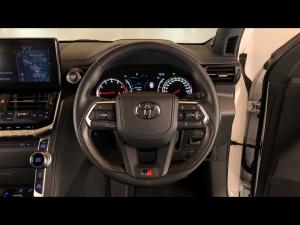 Toyota Land Cruiser 300 3.5T GR-Sport - Image 8