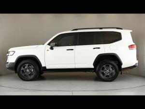 Toyota Land Cruiser 300 3.5T GR-Sport - Image 22