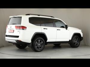 Toyota Land Cruiser 300 3.5T GR-Sport - Image 2