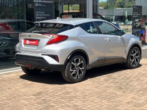 Toyota C-HR 1.2T Plus auto - Image 2