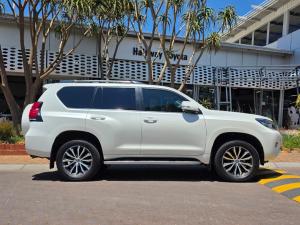 Toyota Land Cruiser Prado 2.8GD VX-L - Image 2