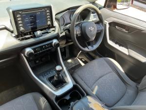 Toyota RAV4 2.0 GX - Image 7
