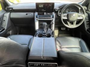 Toyota Land Cruiser 300 3.3D GX-R - Image 5