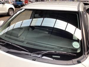 Suzuki Baleno 1.5 GLX auto - Image 11