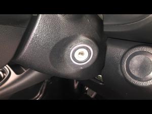 Toyota Hilux 2.4GD single cab S - Image 14