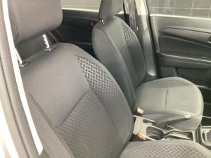 Suzuki Vitara Brezza 1.5 GL - Image 13