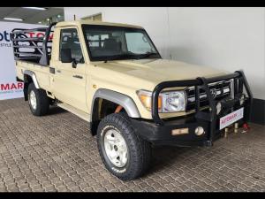 Toyota Land Cruiser 79 4.2D single cab - Image 1
