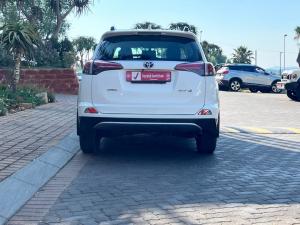 Toyota RAV4 2.0 GX auto - Image 5