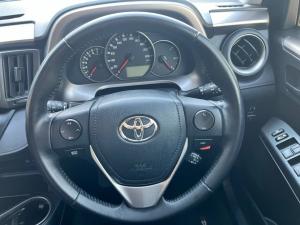 Toyota RAV4 2.0 GX auto - Image 7