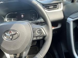Toyota RAV4 2.0 VX - Image 10