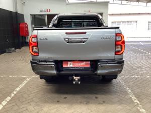 Toyota Hilux 2.8GD-6 48V double cab Raider - Image 5
