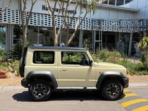 Suzuki Jimny 1.5 GLX AllGrip 3-door manual - Image 3
