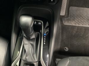 Toyota Corolla hatch 1.8 Hybrid XR - Image 11