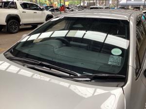 Toyota Corolla hatch 1.8 Hybrid XR - Image 13