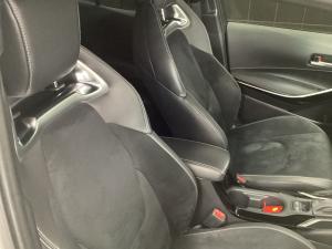 Toyota Corolla hatch 1.8 Hybrid XR - Image 15