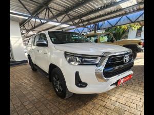 Toyota Hilux 2.8GD-6 double cab Raider auto - Image 1