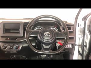 Toyota Rumion 1.5 S - Image 8