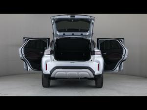 Toyota Starlet Cross 1.5 XR auto - Image 17