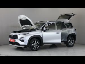 Toyota Starlet Cross 1.5 XR auto - Image 20