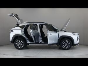 Toyota Starlet Cross 1.5 XR auto - Image 23