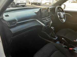 Toyota Urban Cruiser 1.5 XR automatic - Image 7