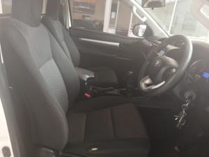 Toyota Hilux 2.4 GD-6 RB SRXS/C - Image 15