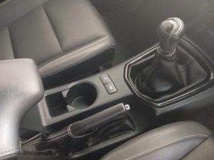 Toyota Hilux 2.8 GD-6 RB Legend 4X4E/CAB - Image 9