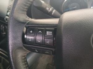 Toyota Hilux 2.8 GD-6 RB Legend 4X4E/CAB - Image 9