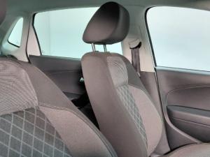 Volkswagen Polo Vivo 1.6 Style - Image 7