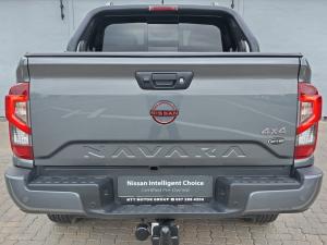 Nissan Navara 2.5DDTI PRO-4X 4X4 automatic D/C - Image 5