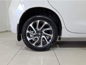Suzuki Baleno 1.5 GLX manual - Image 8