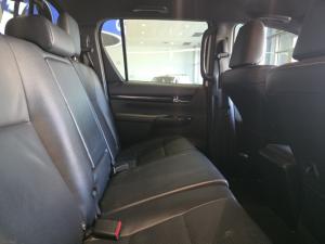 Toyota Hilux 2.8GD-6 double cab Legend 50 - Image 4