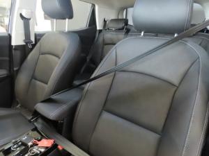 Mahindra XUV 3XO 1.2T AX7L - Image 5