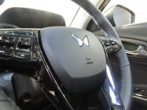 Mahindra XUV 3XO 1.2T AX7L - Image 9