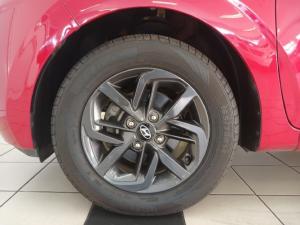 Hyundai Grand i10 1.0 Executive hatch - Image 9