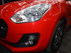 Suzuki Swift 1.2 GLX auto - Image 6