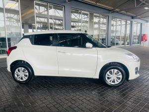 Suzuki Swift 1.2 GL manual - Image 8