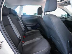 Volkswagen Polo hatch 1.0TSI Life auto - Image 8