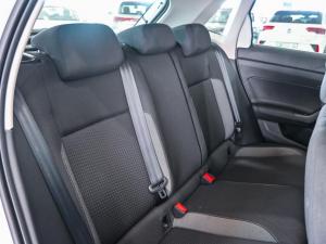 Volkswagen Polo hatch 1.0TSI Life auto - Image 9