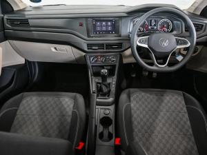 Volkswagen Polo sedan 1.6 manual - Image 13