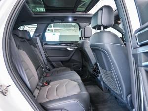 Volkswagen Touareg V6 TDI R-Line - Image 16